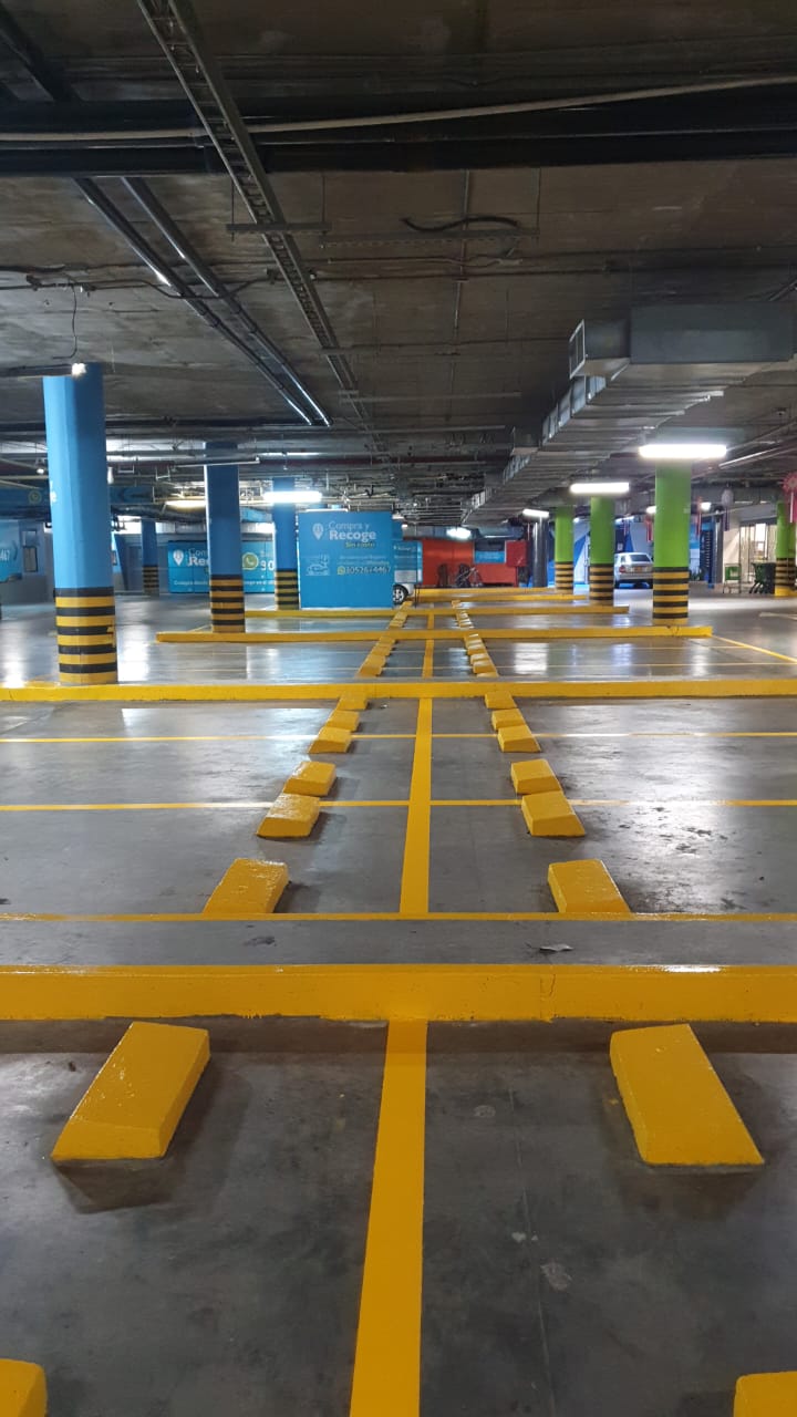 Parqueadero Parqueadero